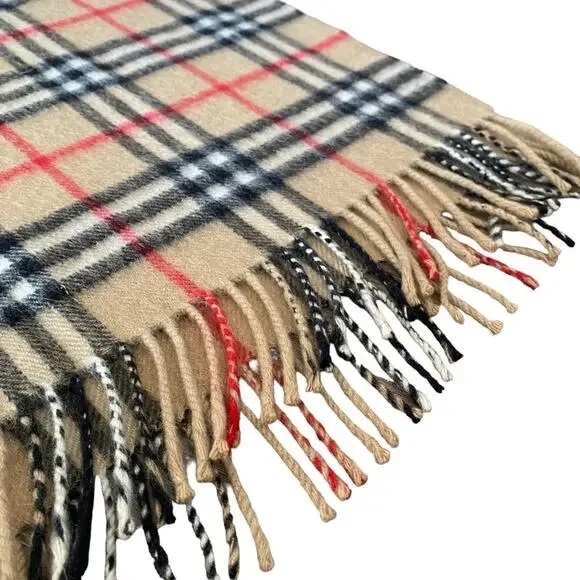 Burberry 100% Cashmere Classic Plaid Fringe Scarf Tan Black Red great condition - Picture 12 of 13